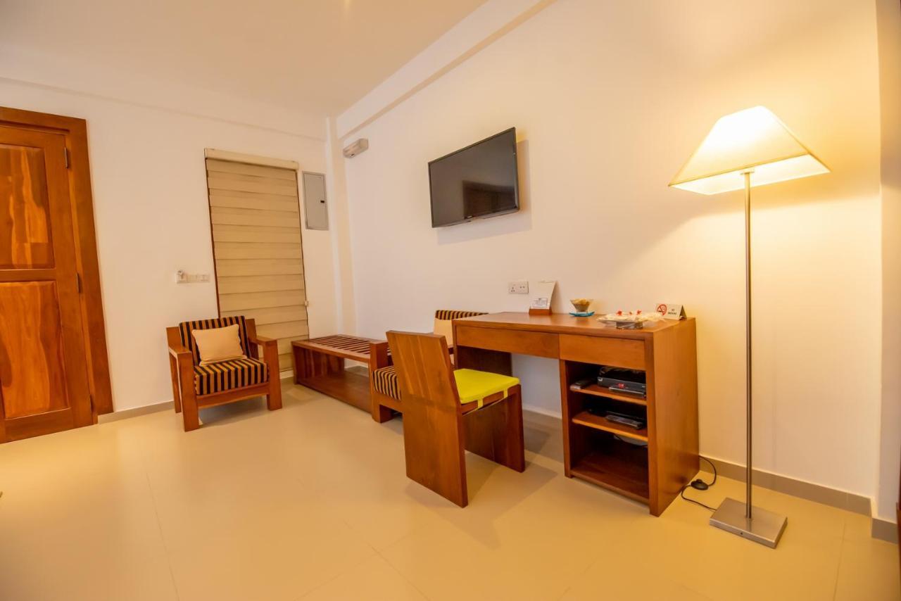 The Residence Hikkaduwa Exterior photo